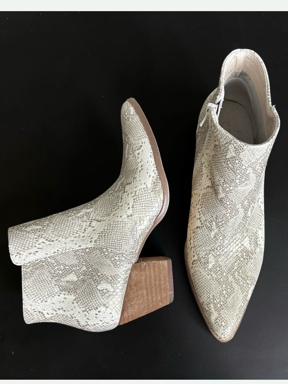 Coconuts by Matisse Astoria Metallic Gold Snakeskin Western Ankle Boots Size 7.5
